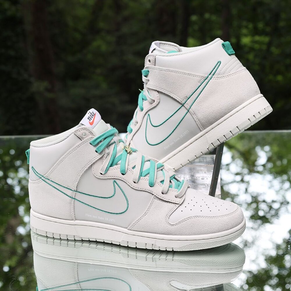 Nike Dunk High First Use Pack Green Noise View 3